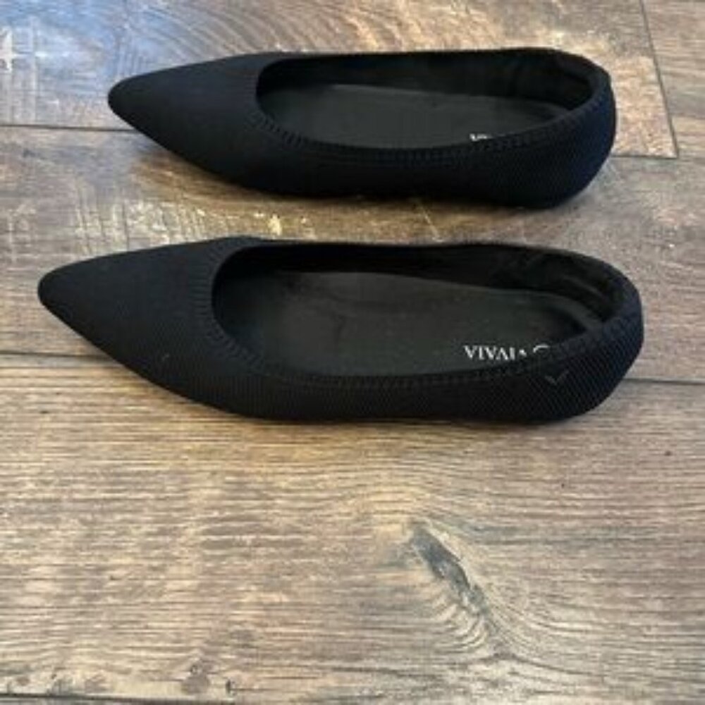 Vivia Pointed-Toe Ballet Flats (Aria 5°) Size 10